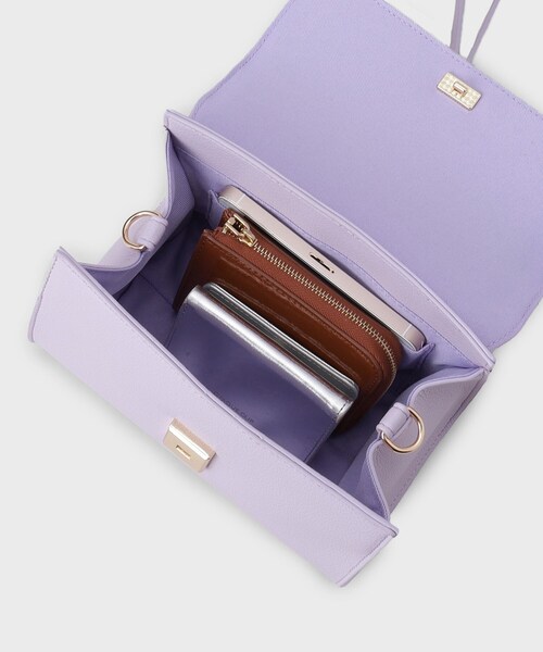 INDIVI（インディヴィ）の「フラップスモールバッグ（ショルダーバッグ・レディース・パープル/ブラック・00）」の12枚目の写真