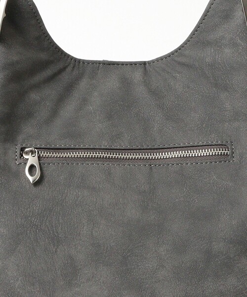 Ray BEAMS（レイビームス）の「ベルテッド ショルダー バッグ（ショルダーバッグ・レディース・ブラック/グレー・ONE SIZE）」の9枚目の写真