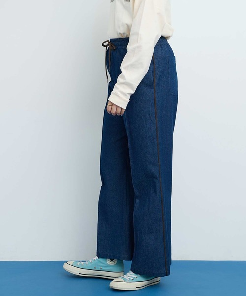 I am I in fact...（アイアムアイインファクト）の「DENIM ラインパンツ（デニムパンツ・レディース・サックスブルー/ネイビー・FREE）」の15枚目の写真