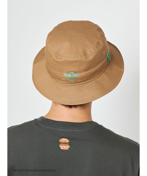 NEW ERA（ニューエラ）の「【SESAME STREET MARKET | NEW ERAR】コラボレーション メッセージ バケットハット（ハット・レディース・ブラック/ベージュ・F）」の12枚目の写真