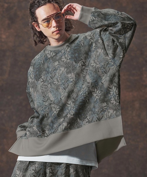 Jih Nunc(ジーヌンク)の「mlt5361-リーフ総柄ポンチ切り替えプルオーバー(JIH-R1134)(Tシャツ/カットソー・メンズ・ベージュ/チャコール・L/M/S)」の1枚目の写真