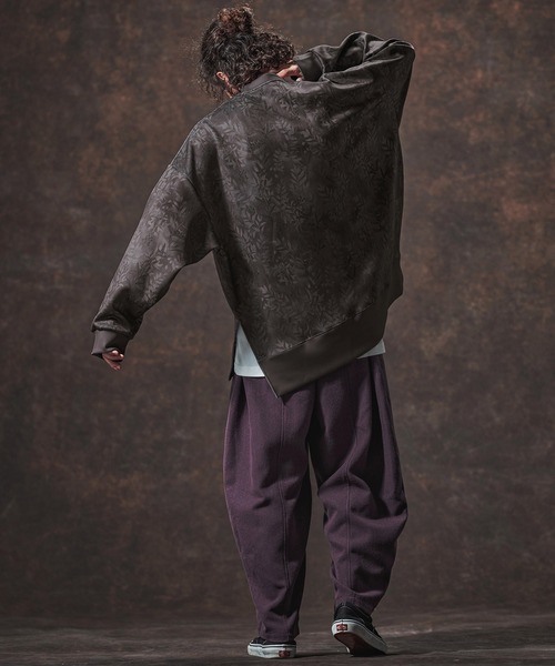 Jih Nunc(ジーヌンク)の「mlt5361-リーフ総柄ポンチ切り替えプルオーバー(JIH-R1134)(Tシャツ/カットソー・メンズ・ベージュ/チャコール・L/M/S)」の10枚目の写真