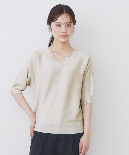 index(インデックス)の「《5色展開》前後2WAY ドルマンスリーブニット【UVケア/抗ピル/洗濯機洗い可】(ニット/セーター・レディース・ナチュラル/ゴールド/ネイビー/パープル/ライトブルー・42/40/38/36)」の10枚目の写真