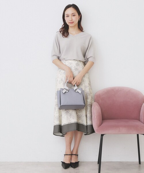 index(インデックス)の「《5色展開》前後2WAY ドルマンスリーブニット【UVケア/抗ピル/洗濯機洗い可】(ニット/セーター・レディース・ナチュラル/ゴールド/ネイビー/パープル/ライトブルー・42/40/38/36)」の15枚目の写真