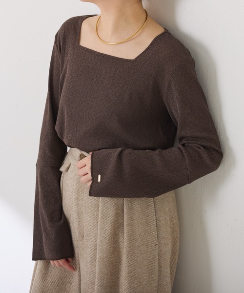 COLLAGE GALLARDAGALANTE(コラージュガリャルダガランテ)の「ラメリブスクエアロンT/WEB限定カラー展開(Tシャツ/カットソー・レディース・ブルー/オフホワイト/ブラウン/ブラック・FREE)」の3枚目の写真