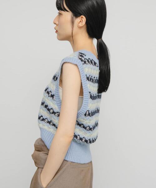 KBF（ケイビーエフ）の「シアージャガードニットベスト（ベスト・レディース・ブルー系その他/ベージュ系その他/グレー系その他・ONE）」の14枚目の写真
