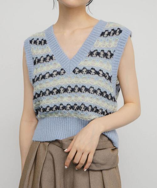 KBF（ケイビーエフ）の「シアージャガードニットベスト（ベスト・レディース・ブルー系その他/ベージュ系その他/グレー系その他・ONE）」の13枚目の写真