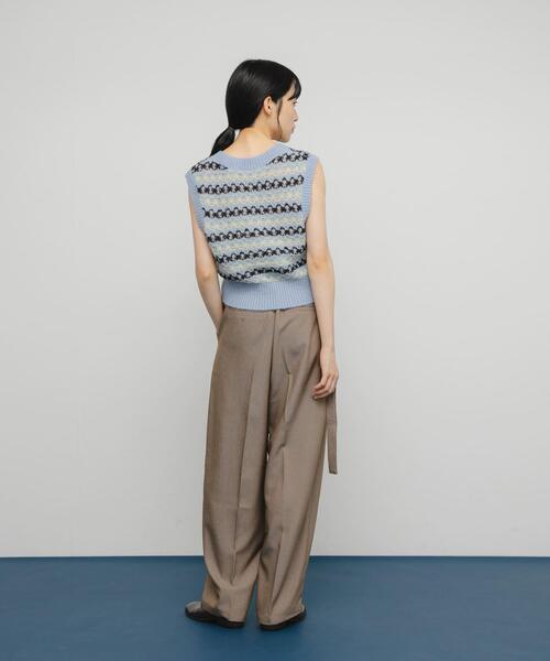 KBF（ケイビーエフ）の「シアージャガードニットベスト（ベスト・レディース・ブルー系その他/ベージュ系その他/グレー系その他・ONE）」の11枚目の写真
