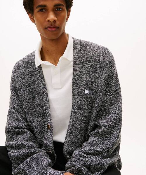 tommy jeans（トミー ジーンズ）の「リラックスバッジマルチツイストカーディガン（ニット/セーター・メンズ・ブラック/モスグリーン・SMALL/MEDIUM/LARGE/X-LARGE）」の3枚目の写真