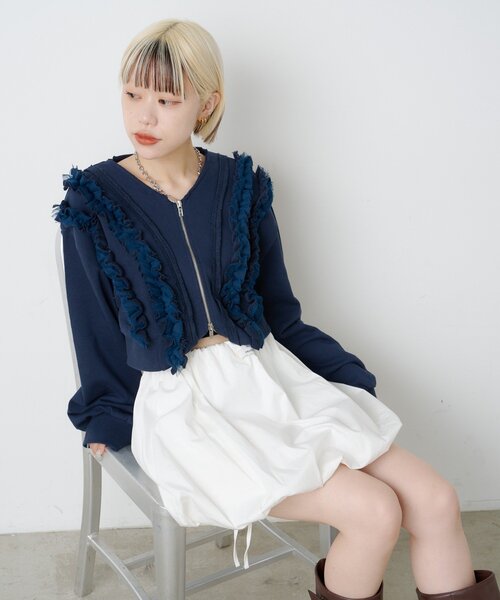w closet（ダブルクローゼット）の「フリルWジップスウェット（パーカー・レディース・アイボリー/グレー/ネイビー/サックスブルー・FREE）」の14枚目の写真