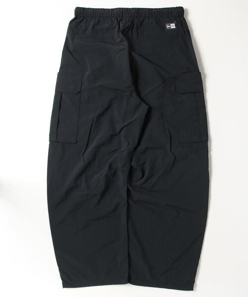 NEW ERA（ニューエラ）の「ニューエラ  OS NYLON CARGO PT BLK（その他パンツ・メンズ・ブラック・M/L/LL）」の2枚目の写真