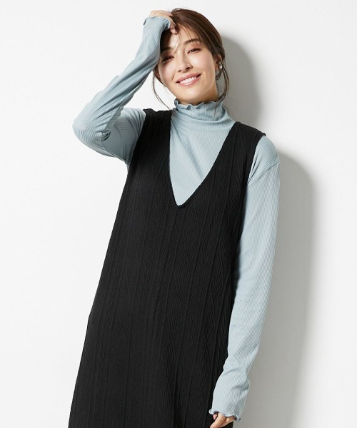 slattgir（スラットジール）の「高身長　細リブハイネックカットソートップス（トールサイズ）（Tシャツ/カットソー・レディース・イエロー/オフホワイト/ネイビー×ホワイト/ブラック/ライトグレー/ホワイト×ブラック/サックスブルー・T3L/T4L/T5L/TM/TL/TLL）」の10枚目の写真