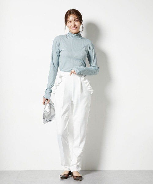 slattgir（スラットジール）の「高身長　細リブハイネックカットソートップス（トールサイズ）（Tシャツ/カットソー・レディース・イエロー/オフホワイト/ネイビー×ホワイト/ブラック/ライトグレー/ホワイト×ブラック/サックスブルー・T3L/T4L/T5L/TM/TL/TLL）」の12枚目の写真