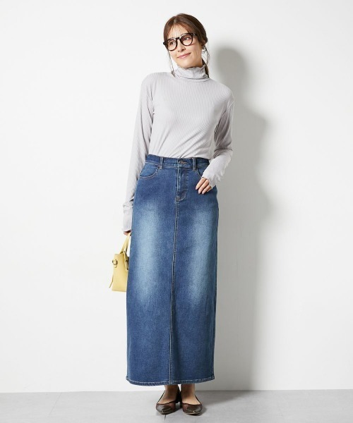 slattgir（スラットジール）の「高身長　細リブハイネックカットソートップス（トールサイズ）（Tシャツ/カットソー・レディース・イエロー/オフホワイト/ネイビー×ホワイト/ブラック/ライトグレー/ホワイト×ブラック/サックスブルー・T3L/T4L/T5L/TM/TL/TLL）」の14枚目の写真