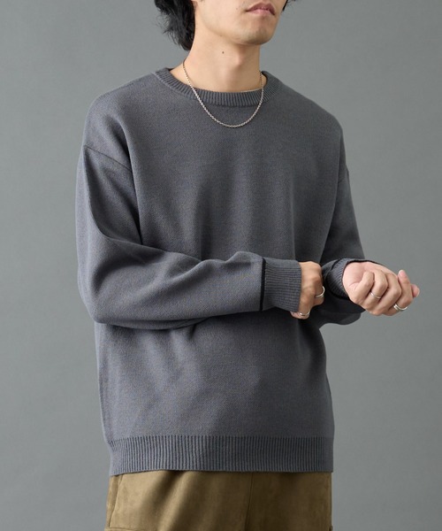 COLONY 2139（コロニートゥーワンスリーナイン）の「リサイクルポリライン配色クルーニット（ニット/セーター・メンズ・グレー/チャコールグレー/アイボリー/ブラック/バーガンディー/ベージュ・MEDIUM/LARGE）」の4枚目の写真