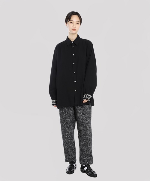 BALLAST ARK（バラストアーク）の「BALLAST ARK / バラストアーク：Embroidered Cuff Shirt：BA12-SH01[AST]（シャツ/ブラウス・メンズ・ブラック/ホワイト・M/L）」の18枚目の写真