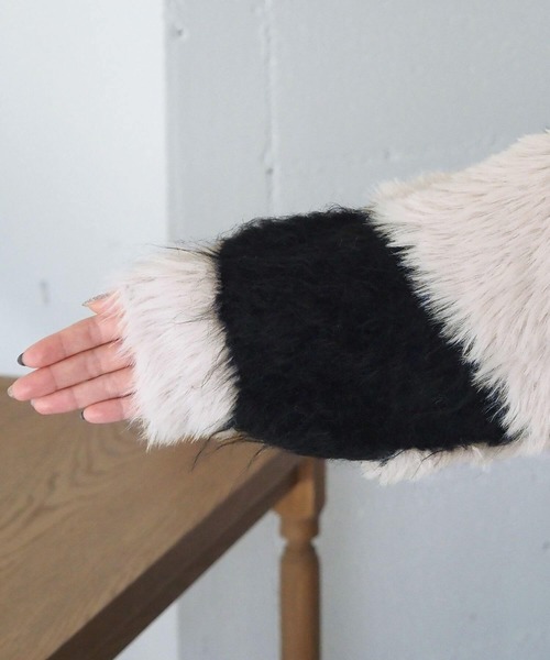 tiptop（ティップトップ）の「異素材MIXVネックカーディガン（カーディガン/ボレロ・レディース・ライトグレー/ブラック/アイボリー・FREE）」の5枚目の写真