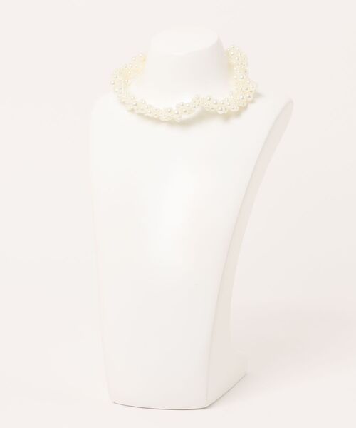 VIBGYOR Women（ヴィブジョー　ウィメン）の「【resonance】パール 4連ツイストデザイン ネックレス/チョーカー【オケージョン】（ネックレス・レディース・ホワイト・FREE）」の7枚目の写真