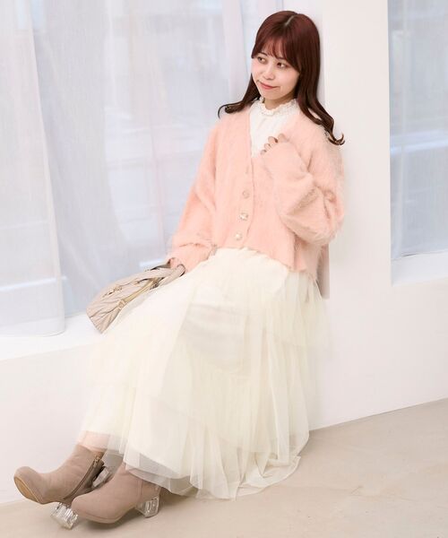 MAJESTIC LEGON（マジェスティックレゴン）の「ふわふわVネックショートカーデ（カーディガン/ボレロ・レディース・ピンク/ボルドー/アイボリー/チャコールグレー・MEDIUM）」の13枚目の写真