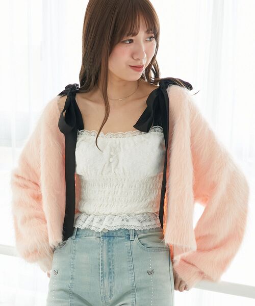 MAJESTIC LEGON（マジェスティックレゴン）の「ふわふわVネックショートカーデ（カーディガン/ボレロ・レディース・ピンク/ボルドー/アイボリー/チャコールグレー・MEDIUM）」の22枚目の写真