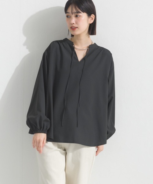 OMNES(オムネス)の「テックコットンスキッパーデザイン9分袖フリルシャツブラウス(シャツ/ブラウス・レディース・ホワイト/ブラック/ベージュ/イエロー/グリーン/ブルー系その他/ネイビー系・FREE)」の3枚目の写真