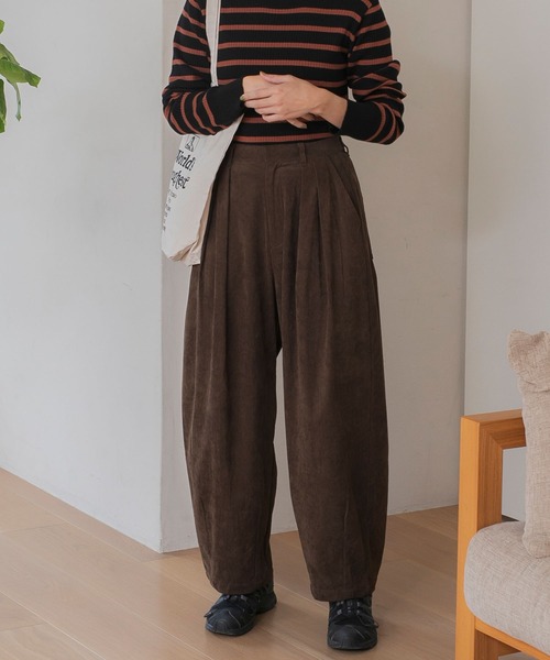 THE CRAFT CREW PRODUCTS(ザクラフトクループロダクツ)の「コーデュロイ 2タック ストレッチ イージーワイドカーブパンツ / ウォッシャブル・イージーケア・ストレッチ【THE CRAFT CREW PRODUCTS】(その他パンツ・レディース・ブラック/アイボリー/ブラウン/ベージュ/ネイビー・S/M)」の7枚目の写真