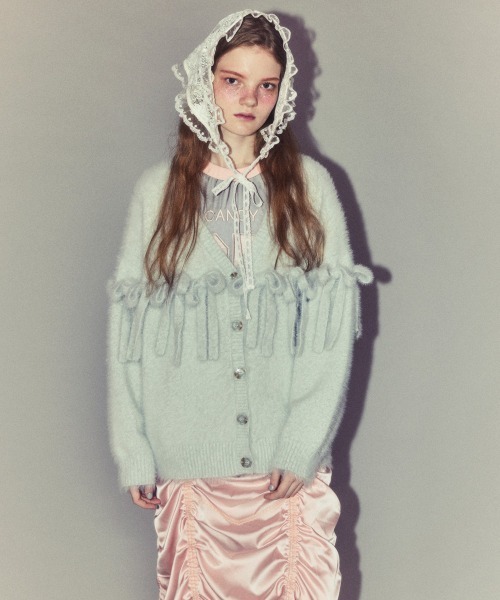 Candy Stripper(キャンディストリッパー)の「SHAGGY RIBBON KNIT カーディガン(カーディガン/ボレロ・レディース・ライトグレー/レッド/ブラック・FREE)」の7枚目の写真