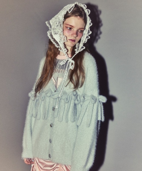 Candy Stripper(キャンディストリッパー)の「SHAGGY RIBBON KNIT カーディガン(カーディガン/ボレロ・レディース・ライトグレー/レッド/ブラック・FREE)」の6枚目の写真