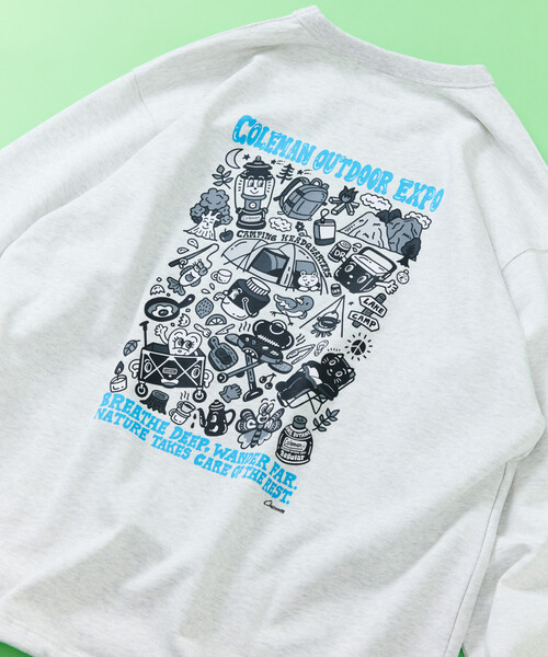 COLEMAN（コールマン）の「Coleman/コールマン Coleman×Chocomoo×FREAK'S STORE 別注 コールマン チョコムー outdoor expo ドローコード クルーネック スウェット（スウェット・メンズ・ライトグレー/チャコールグレー/ブルー・MEDIUM/LARGE）」の4枚目の写真