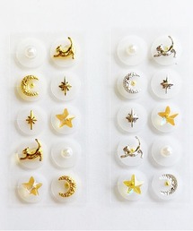 MILLION CARATS（ミリオンカラッツ）の「“耳つぼ×可愛いデザイン”《gargle》で叶えるセルフケア。星や月、ハートリボン、ねこモチーフで楽しむ、毎日に寄り添うアクセサリー。貼るだけ簡単、心も体も整えるおしゃれ耳つぼジュエリー。　＃ねこ（イヤーカフ）」