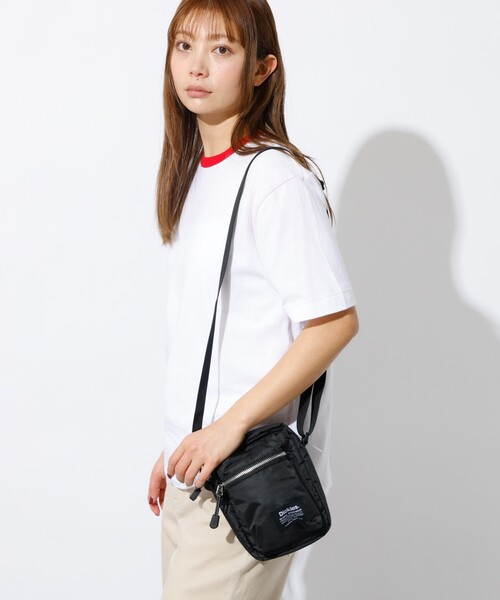 Dickies（ディッキーズ）の「【Dickies / ディッキーズ】 PADDED QUICKSHOULDER BAG/ミニショルダーバッグ/ユニセックス【WEB限定】（ショルダーバッグ・メンズ・アイボリー/チャコールグレー/ブラック/カーキ・フリー）」の3枚目の写真