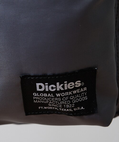 Dickies（ディッキーズ）の「【Dickies / ディッキーズ】 PADDED QUICKSHOULDER BAG/ミニショルダーバッグ/ユニセックス【WEB限定】（ショルダーバッグ・メンズ・アイボリー/チャコールグレー/ブラック/カーキ・フリー）」の6枚目の写真