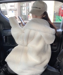 Mela（メラ）の「もこもこボリュームフーディジャケット（その他アウター）」