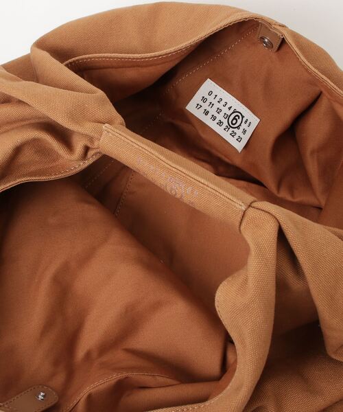 MM6 Maison Margiela（ｴﾑｴﾑｼｯｸｽ ﾒｿﾞﾝ ﾏﾙｼﾞｪﾗ）の「MM6 MAISON MARGIELA / エムエムシックス メゾンマルジェラ：JAPANESE DRAPED：SB5WC0019-P7254[ANN]（トートバッグ・レディース・ブラウン系その他・FREE）」の4枚目の写真