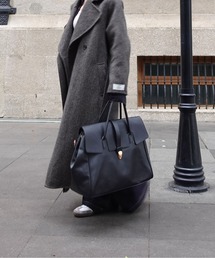 unnu（ユヌ）の「フラップPUラージボストン（ボストンバッグ）」