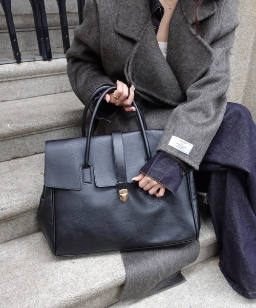 unnu(ユヌ)の「フラップPUラージボストン(ボストンバッグ・レディース・ブラック/ブラウン・F)」の13枚目の写真