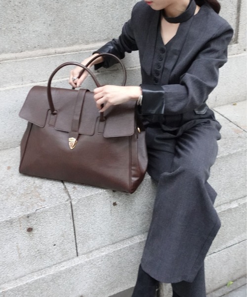 unnu(ユヌ)の「フラップPUラージボストン(ボストンバッグ・レディース・ブラック/ブラウン・F)」の21枚目の写真