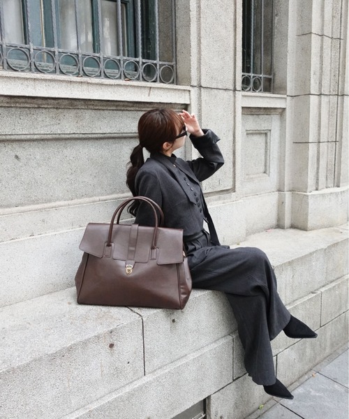 unnu(ユヌ)の「フラップPUラージボストン(ボストンバッグ・レディース・ブラック/ブラウン・F)」の20枚目の写真