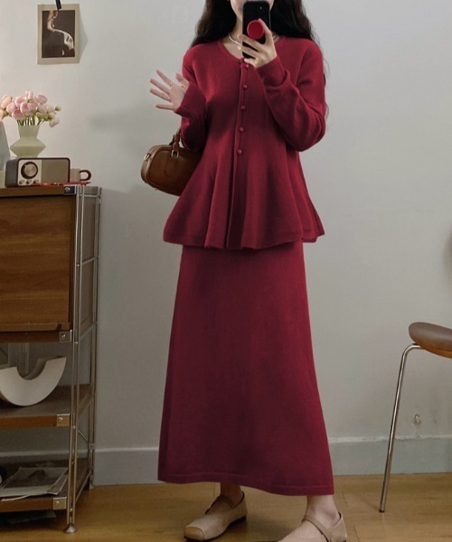 Diosfront（ディオスフロント）の「ペプラムフレアニットカーディガンセットアップ（セットアップ・レディース・ブラック/モカ/ダークブラウン/レッド・FREE）」の11枚目の写真