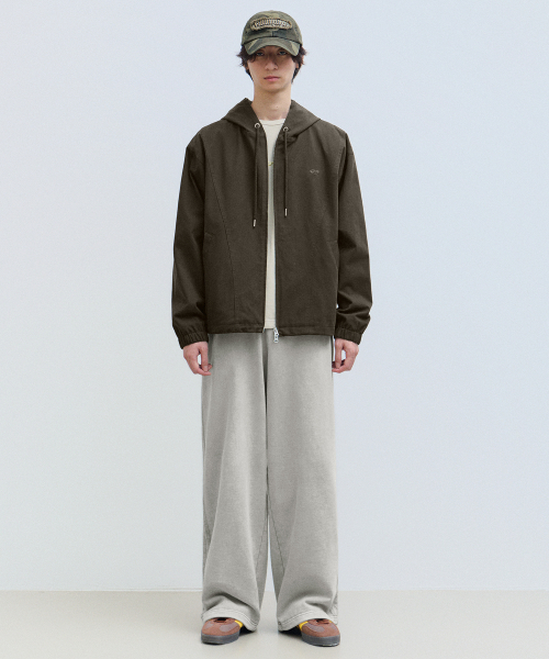 F.ILLUMINATE(フィルミネイト)の「コンツアーフードジャケット-ブラック(ナイロンジャケット・レディース・その他・SMALL/MEDIUM/LARGE)」の6枚目の写真
