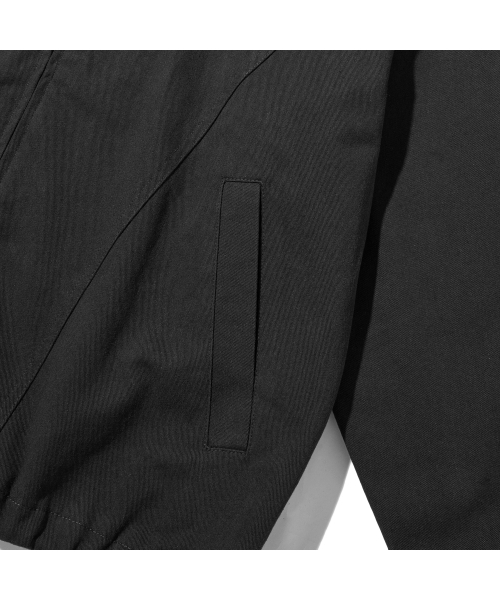 F.ILLUMINATE(フィルミネイト)の「コンツアーフードジャケット-ブラック(ナイロンジャケット・レディース・その他・SMALL/MEDIUM/LARGE)」の10枚目の写真