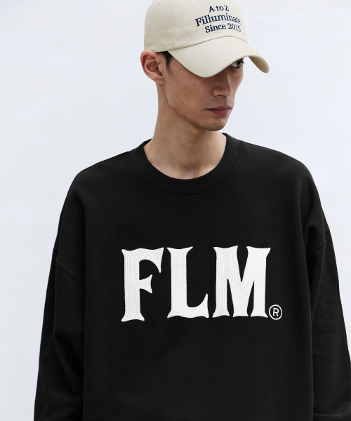 F.ILLUMINATE(フィルミネイト)の「FLM スティッチロゴスウェットシャツ-ブラック(スウェット・メンズ・その他・SMALL/MEDIUM/LARGE)」の3枚目の写真