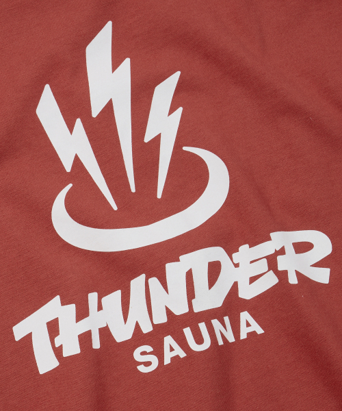 FRIZMWORKS(フリズムワークス)の「THUNDER SAUNA LOGO TEE _ BRICK RED(Tシャツ/カットソー・メンズ・その他・SMALL/MEDIUM/LARGE)」の5枚目の写真