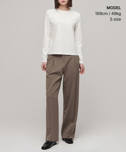 MUSINSA STANDARD WOMAN（ムシンサスタンダードウーマン）の「ウィメンズフレキシブルクルーネック長袖Tシャツ[クリーム]（Tシャツ/カットソー・レディース・その他・SMALL/MEDIUM/LARGE/X-LARGE/X-SMALL）」の7枚目の写真