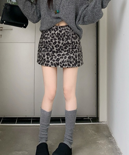 Vipoa(ヴィポア)の「Leopard Terry Mini Skirt(スカート・レディース・グレー/ブラウン・FREE)」の9枚目の写真