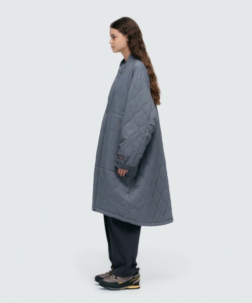 WILD THINGS(ワイルドシングス)の「WILD THINGS QUILTING MONSTER PARKA(ワイルドシングス キルティング モンスターパーカー)(ナイロンジャケット・レディース・グレー系/ブラック・SMALL/MEDIUM)」の9枚目の写真