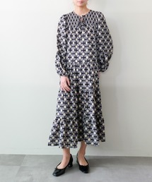 DOLLUPOOPS | ジオメトリックプリントティアードワンピース(Tシャツ/カットソー)