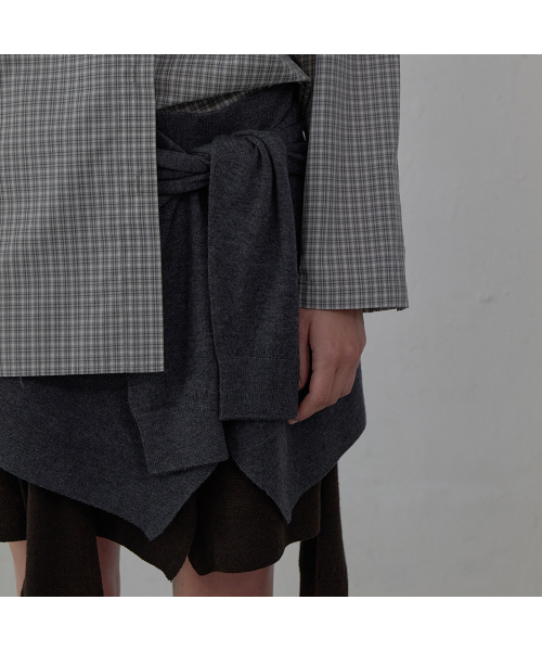 LCDC TM(エルシーディーシーティーエム)の「TIED DETAIL LAYERED KNIT SKIRT (MELANGE GREY)(ニット/セーター・レディース・その他・SMALL/MEDIUM)」の8枚目の写真
