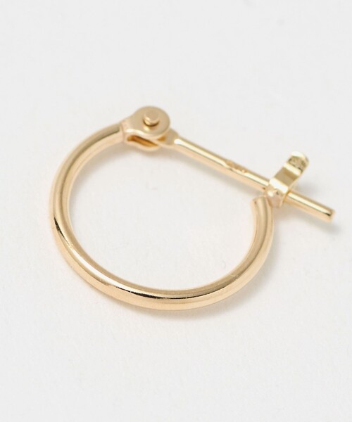 BEAUTY&YOUTH UNITED ARROWS(ビューティーアンドユースユナイテッドアローズ)の「K10 パイプ ピアス(ピアス(両耳用)・レディース・ゴールド・FREE)」の5枚目の写真