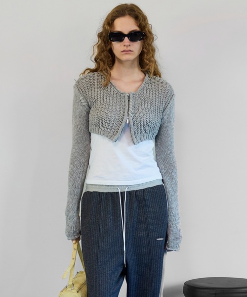 MAISON SPECIAL(メゾンスペシャル)の「Zip Short Cardigan with Babouche Collar/バブーシュカ付ジップショートカーディガン(カーディガン/ボレロ・レディース・グリーン/オレンジ/グレー/ブラック・FREE)」の2枚目の写真
